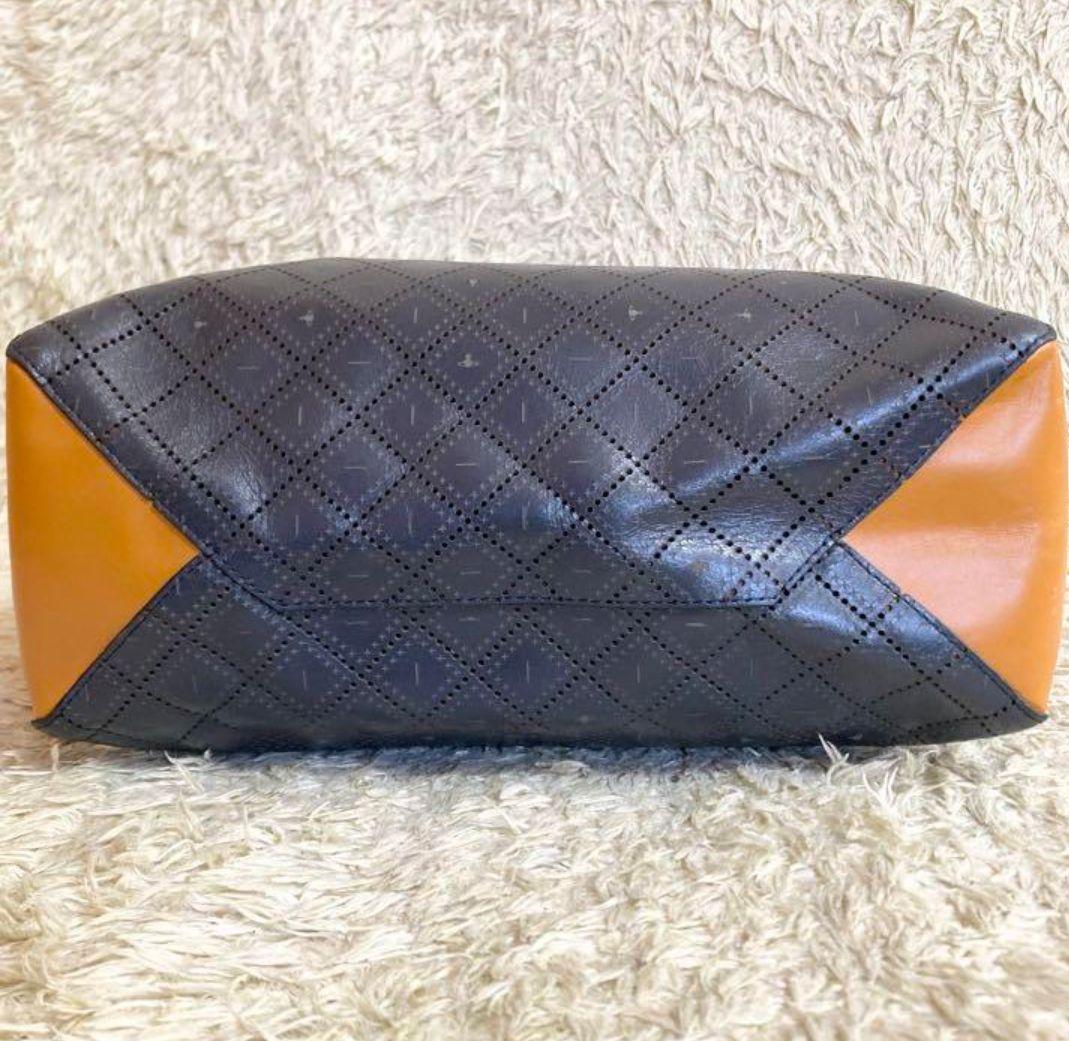 最終値下げ！VIVIENNE レザートートバック