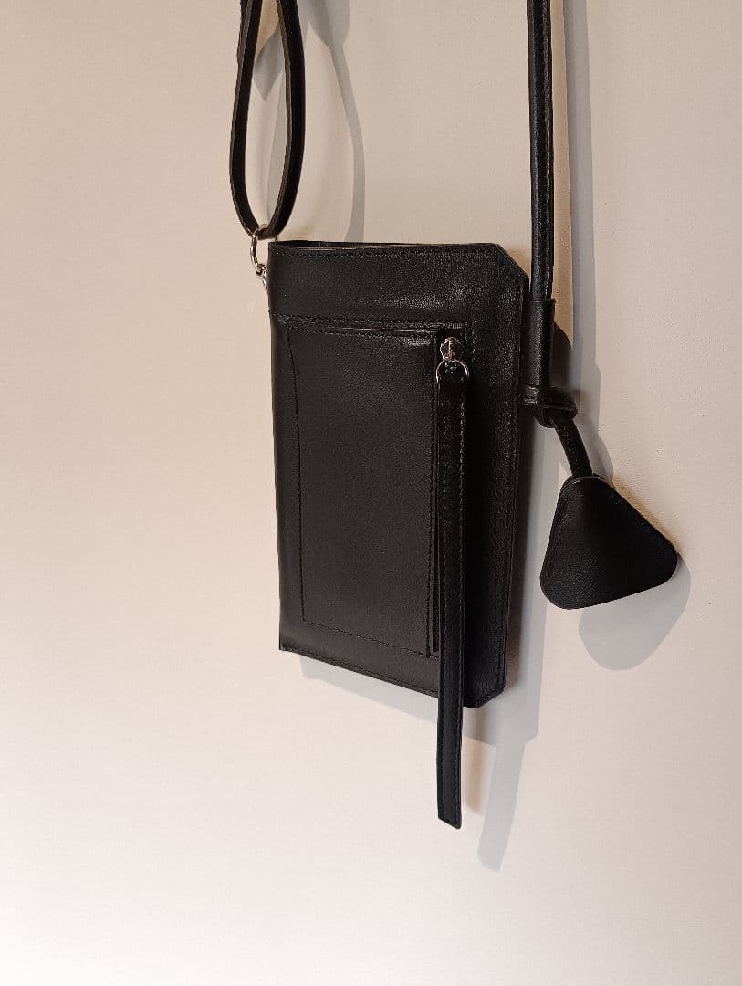 KLASICA × MahariQ クラシカ マハリク モバイルポーチ