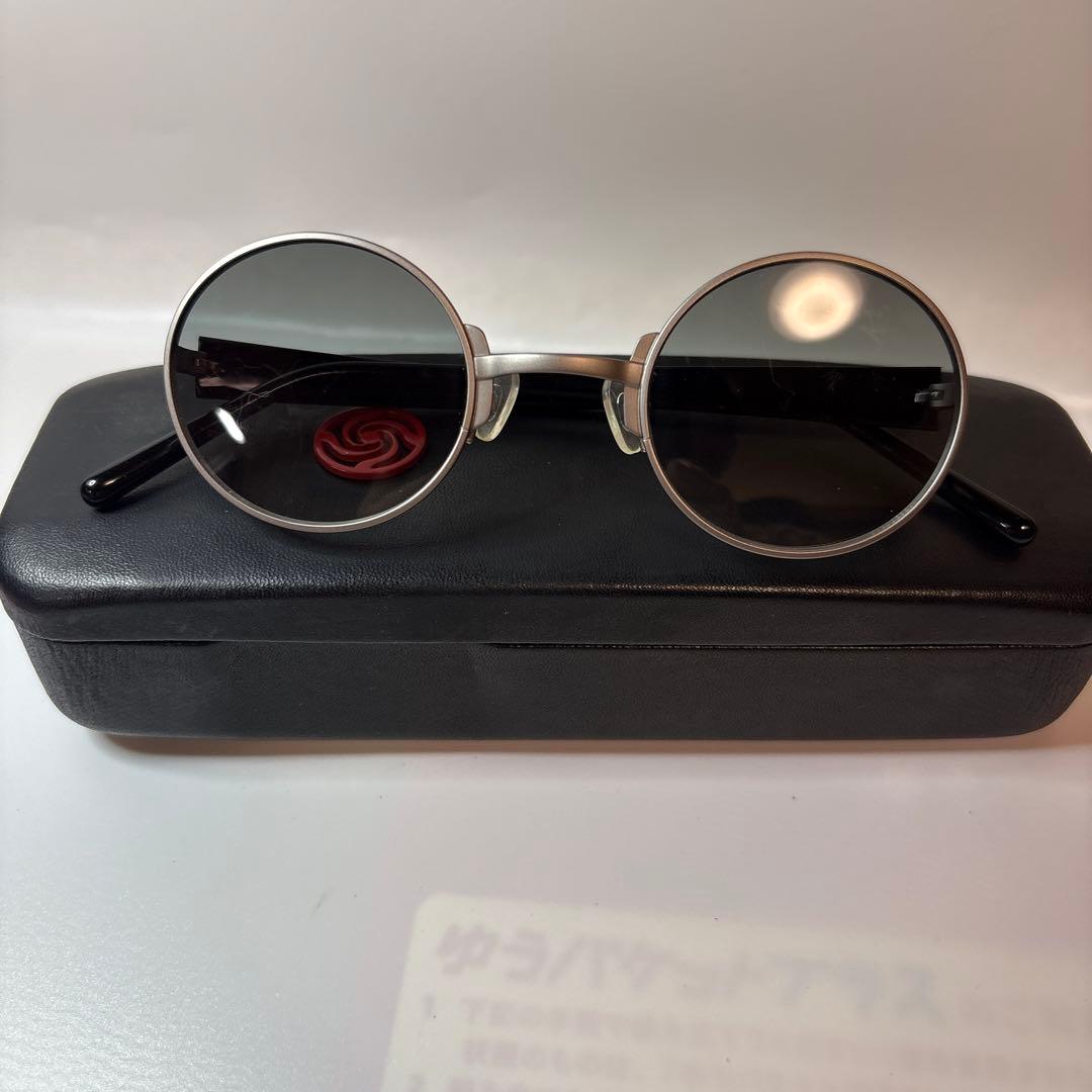 業界最安値！！呪術廻戦 七海健人サングラス 専用ケース眼鏡拭き付き