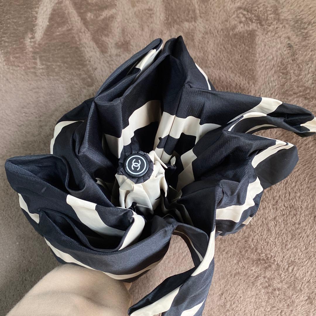 シャネルノベルティカメリア折り畳み傘