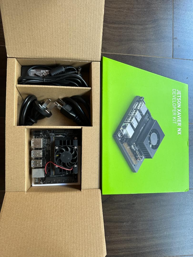 Jetson Xavier NX 開発者キット