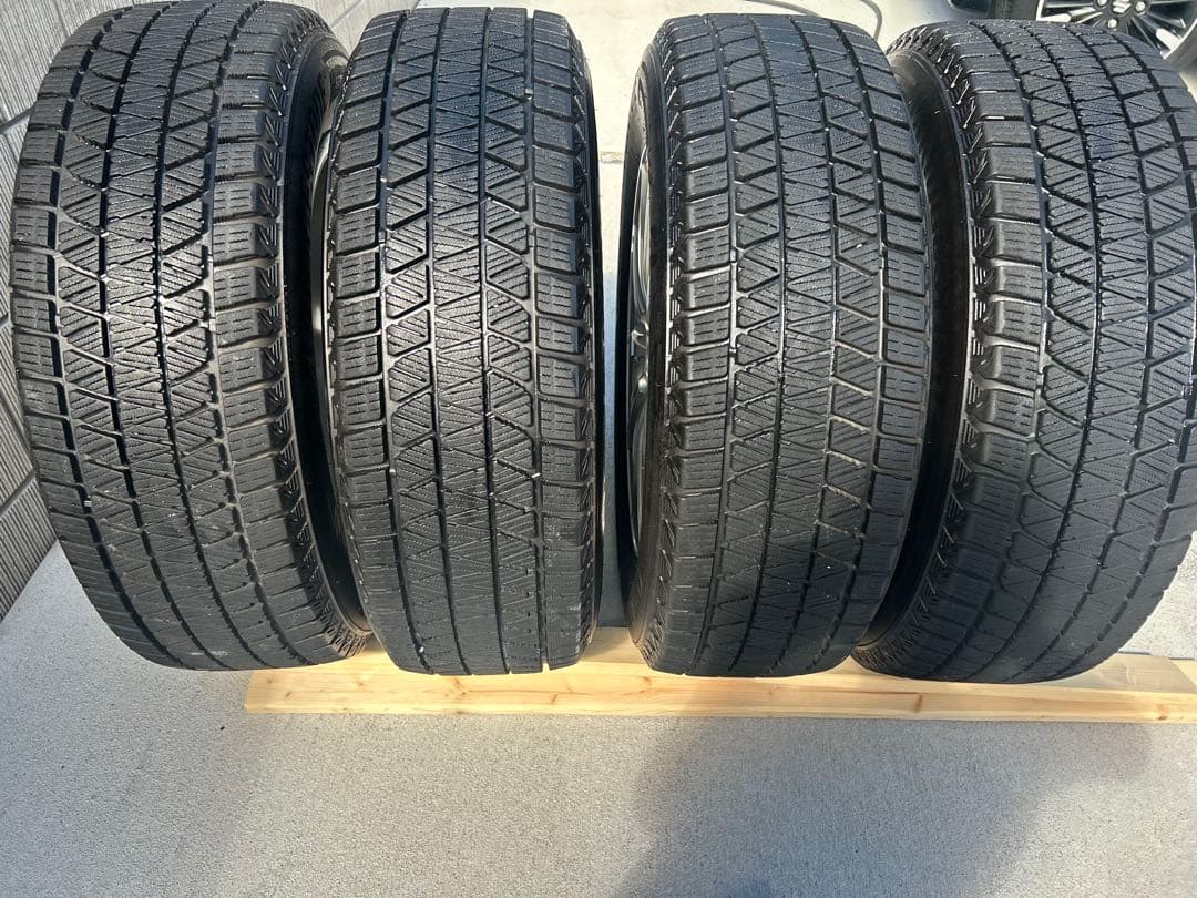 RAV4 ブリヂストン スタッドレスタイヤ4本セット　17インチ