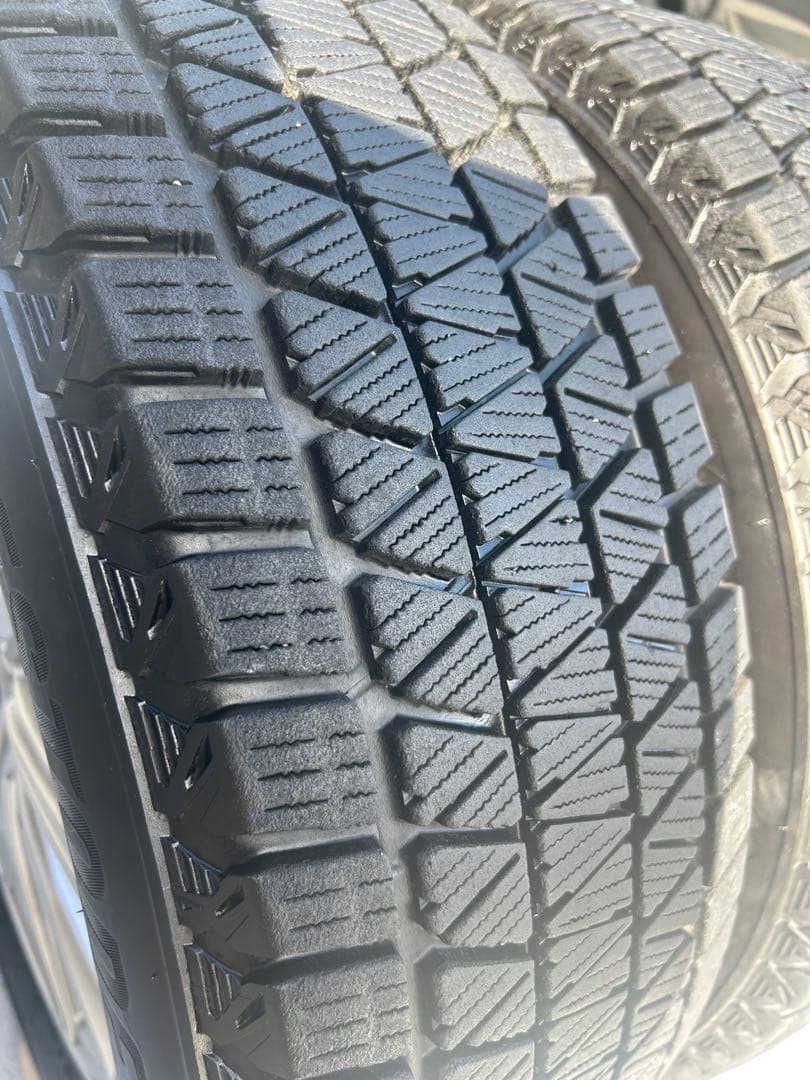 RAV4 ブリヂストン スタッドレスタイヤ4本セット　17インチ