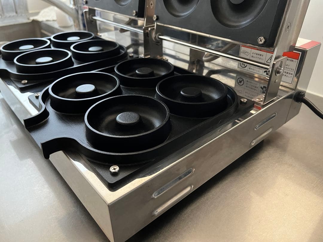 みい　サンテック 2連ベイクドドーナツベーカー CA-8