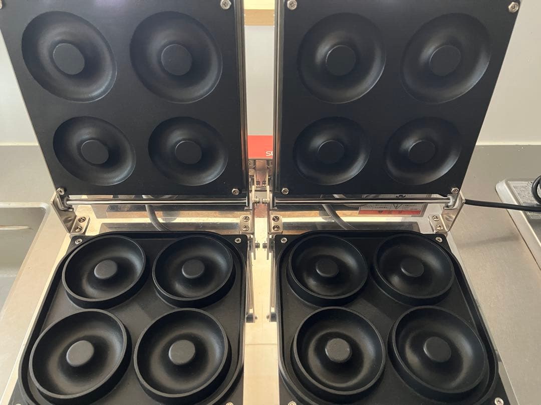 みい　サンテック 2連ベイクドドーナツベーカー CA-8