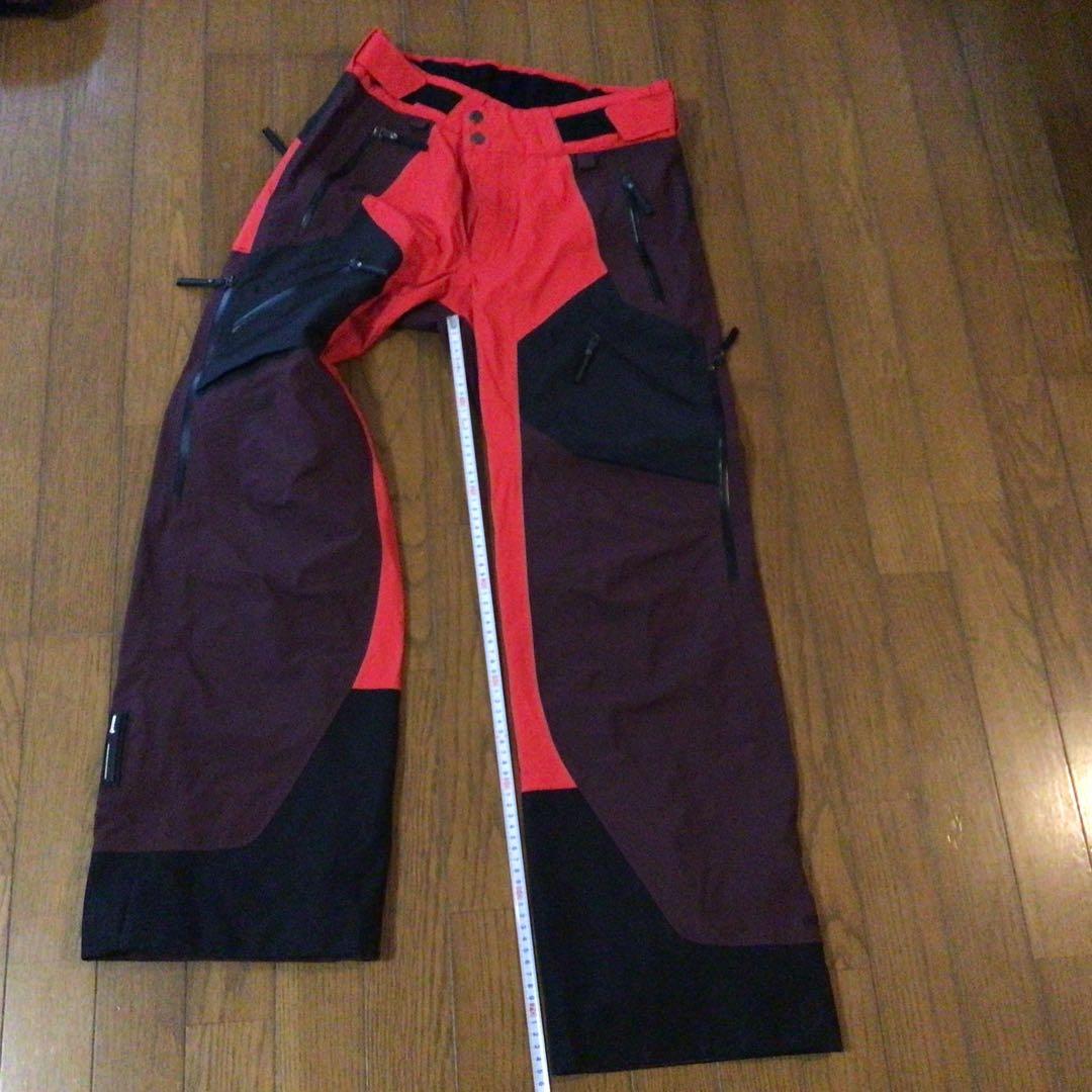 Peak performance メンズ　Sサイズ