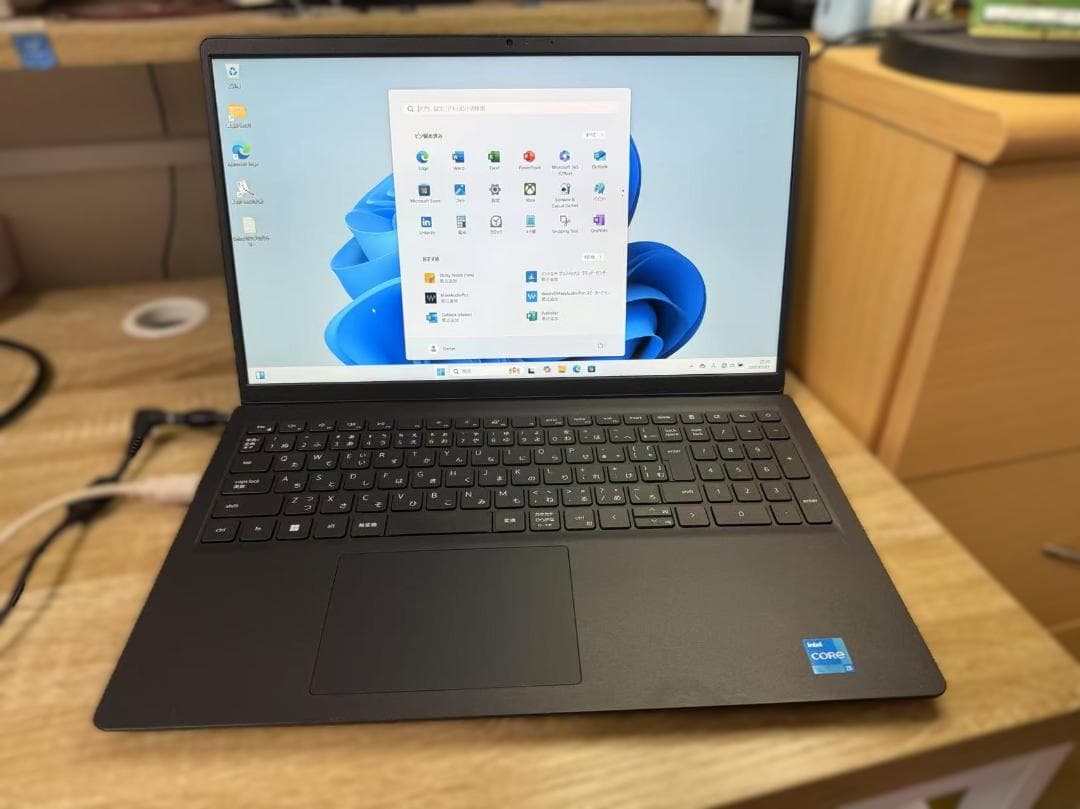 美品 DELL 3511 第十一世代 SSD+HDD Office付き