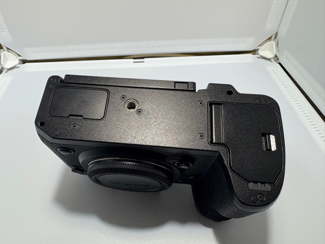 FUJIFILM X-H2 ボディ　CFカード付属