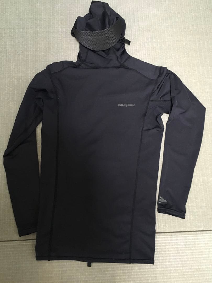 S*u様 FCS2 パワーツイン　パタゴニアラッシュガード　オークリーサーフパン