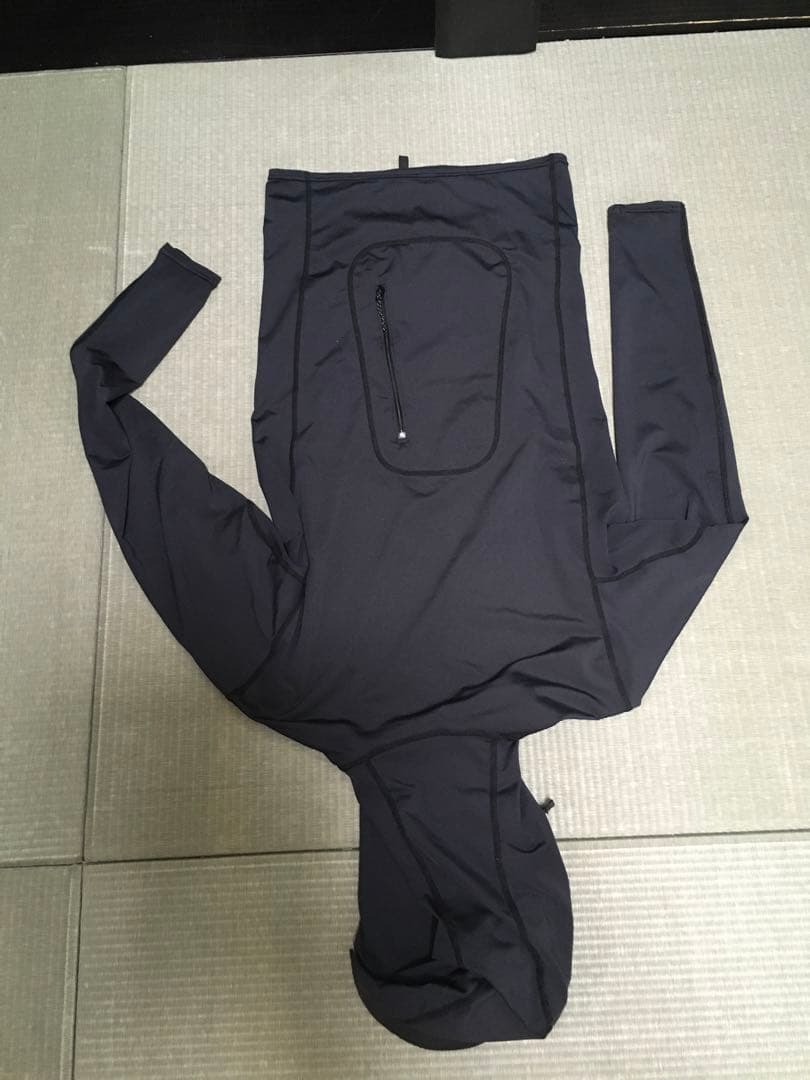 S*u様 FCS2 パワーツイン　パタゴニアラッシュガード　オークリーサーフパン