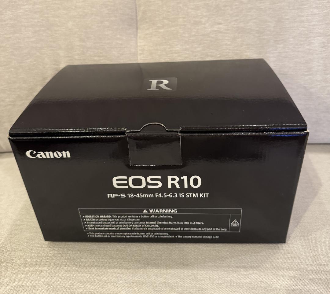 【新品・保証付き】EOS R10 RF-S18-45 IS STM レンズキット