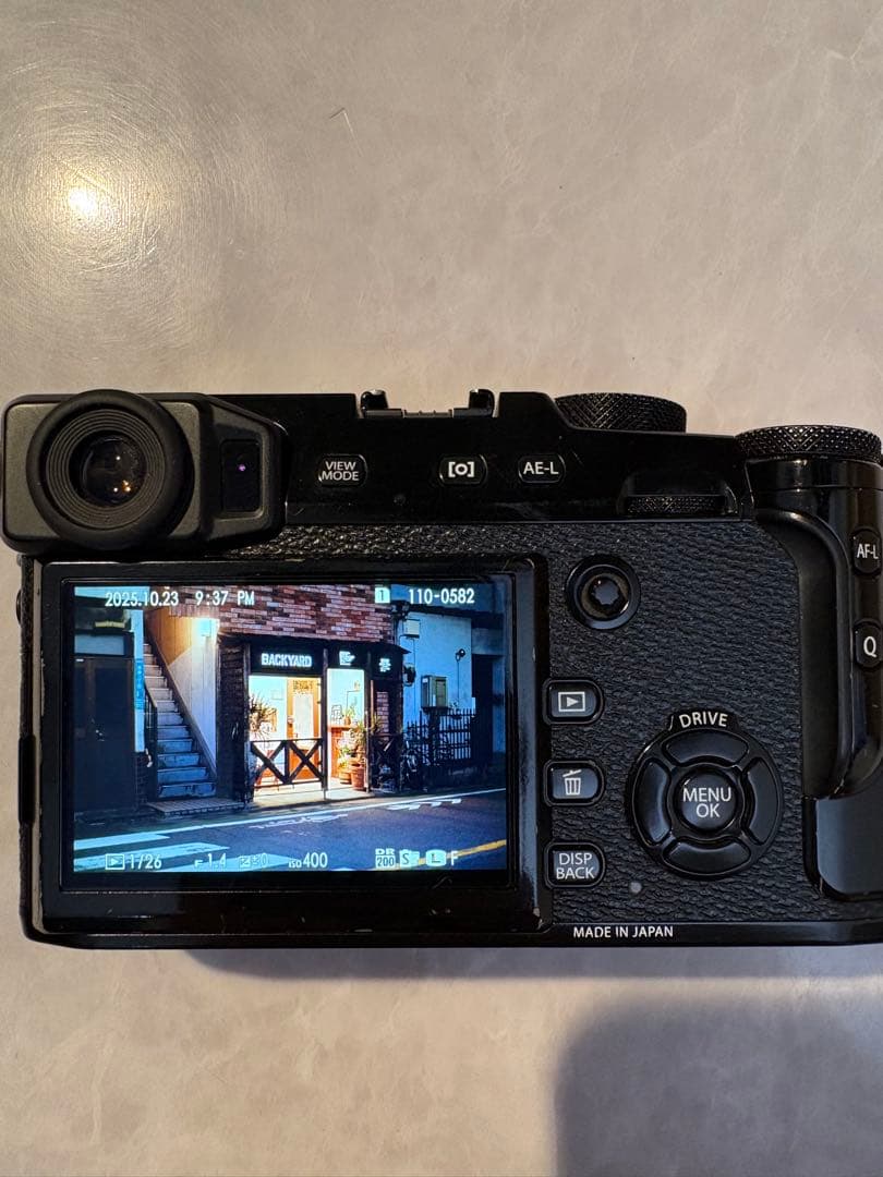 セール！FUJIFILM X-Pro2 バッテリー２個 グリップ付き