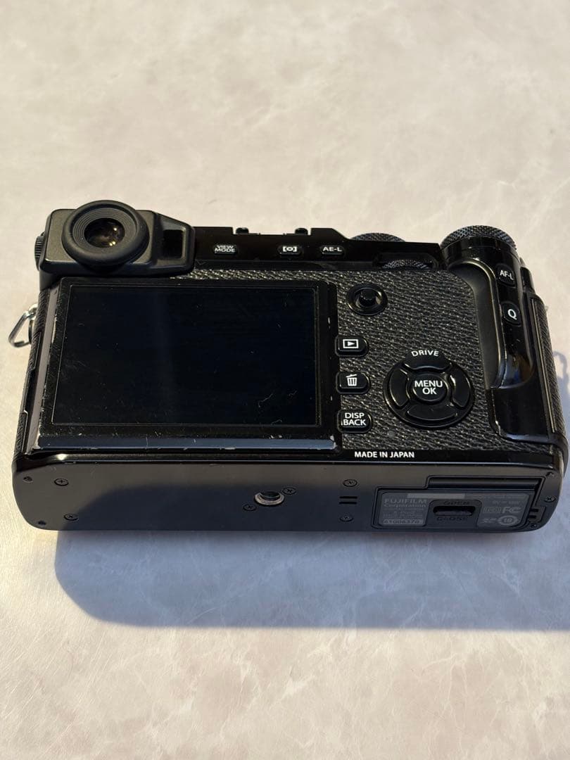 セール！FUJIFILM X-Pro2 バッテリー２個 グリップ付き