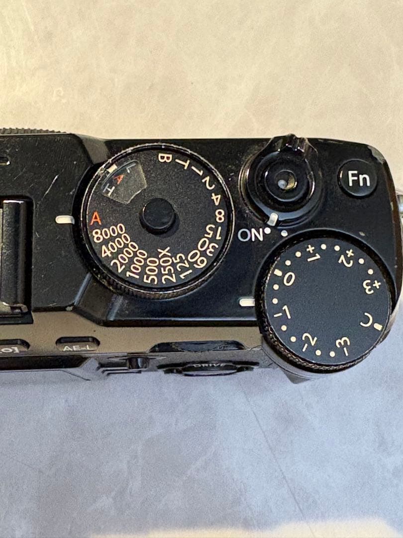 セール！FUJIFILM X-Pro2 バッテリー２個 グリップ付き