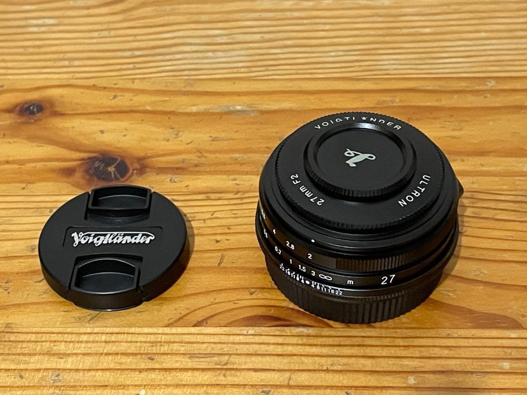 【美品】フォクトレンダーULTRON 27mm F2 （Xマウント）