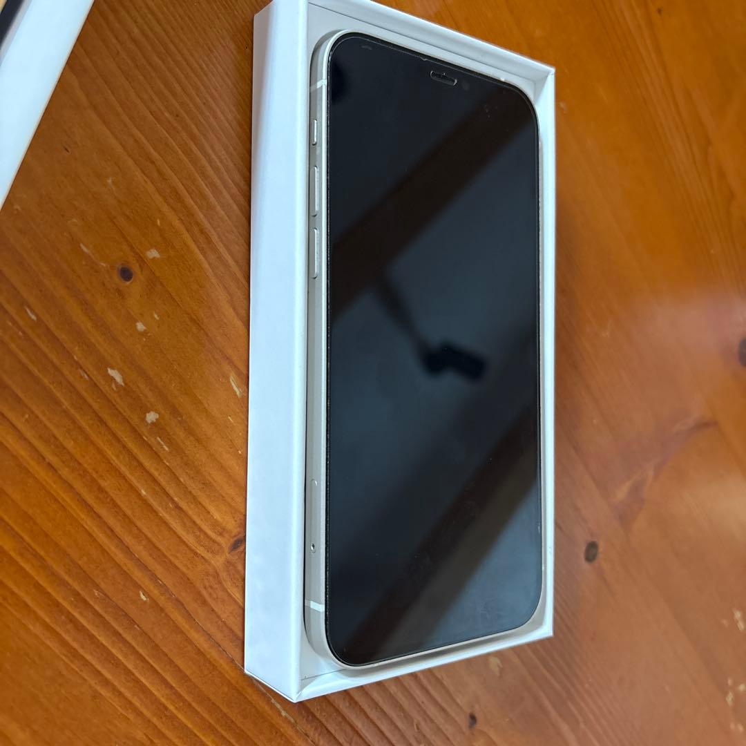 Apple iPhone 12 ホワイト 本体128GB SIMフリー