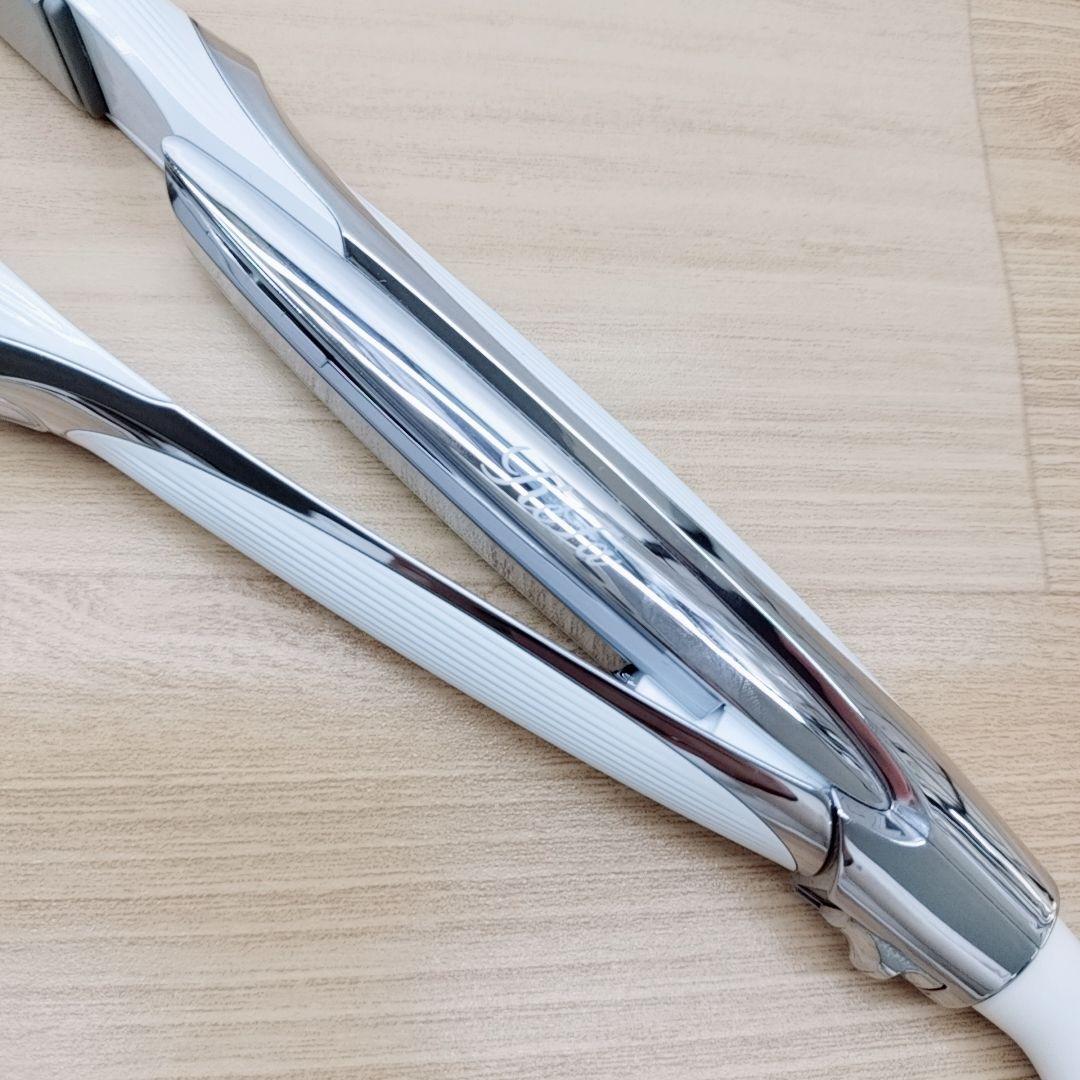 ほぼ未使用品⚡️最新モデル Refa リファ ビューテック ストレート プロ