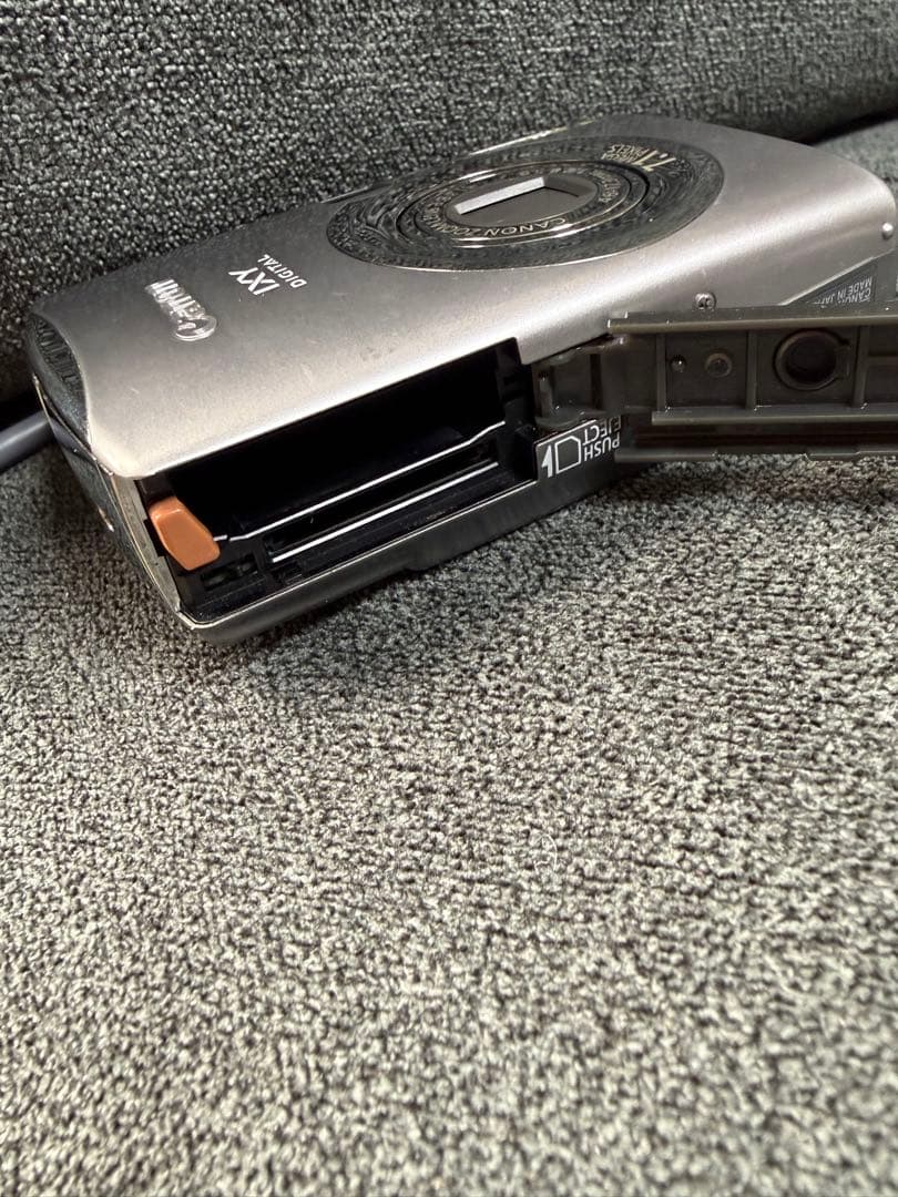 Canon　 IXY DIGITAL 900IS　PC1209