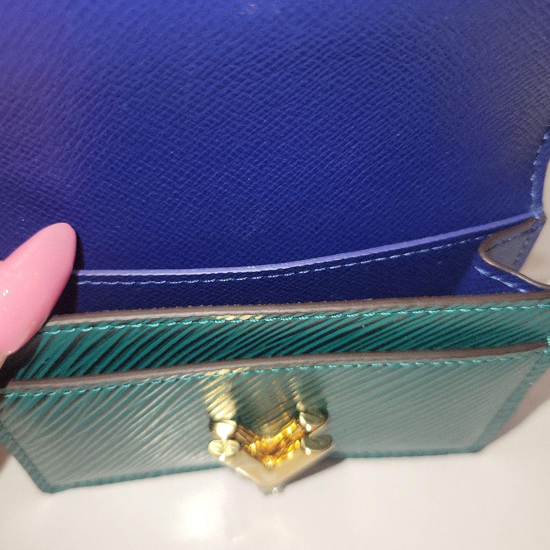 LOUIS VUITTON カードケース未使用エピ ツイストミュルティカルト
