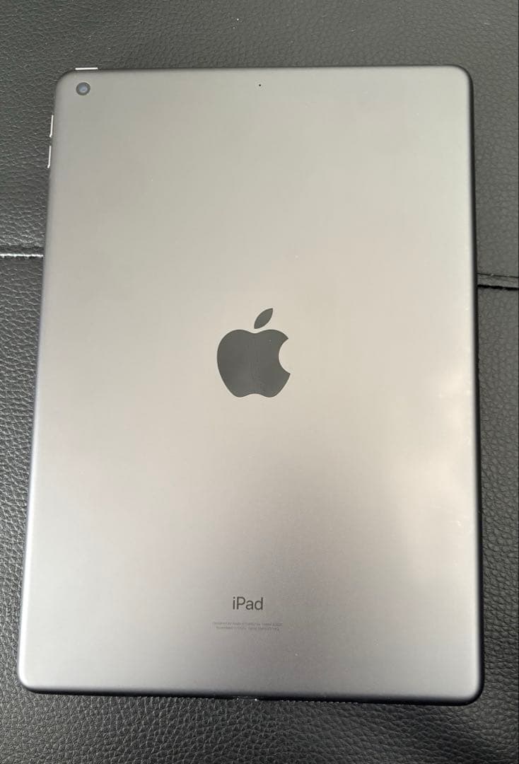 iPad スペースグレー シルバー