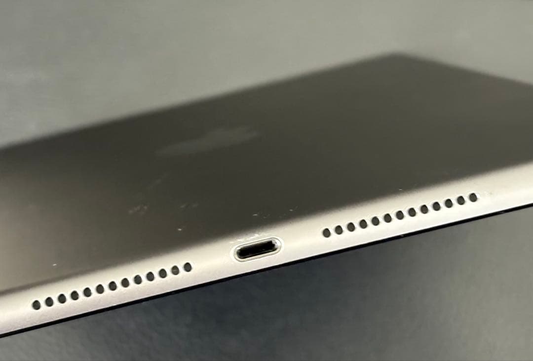 iPad スペースグレー シルバー