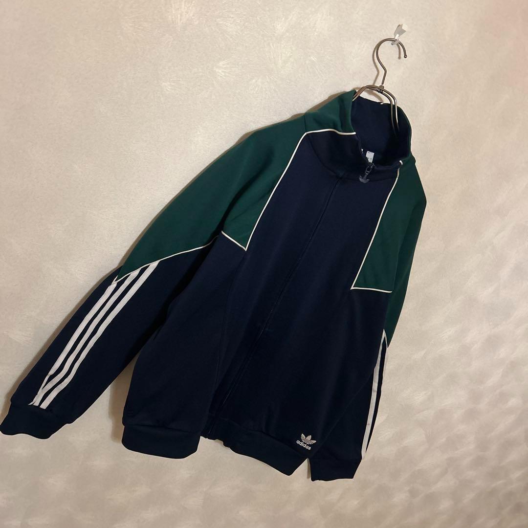 配色抜群　アディダス　トラックジャケット　バック刺繍　バイカラー　希少デザイン
