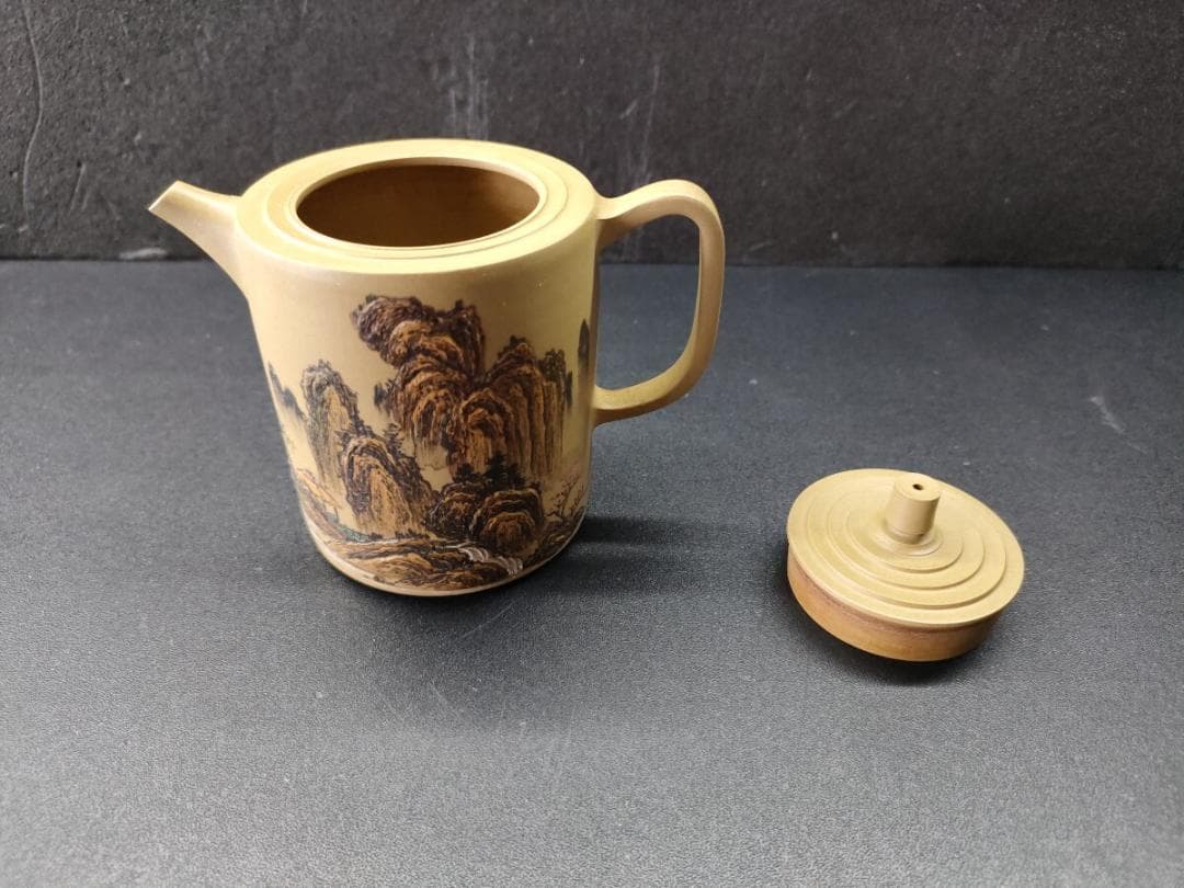 中国宜興 紫砂壺 (急須） 山水画文 古玩中国茶器 急須 志成作 丙子年 水注