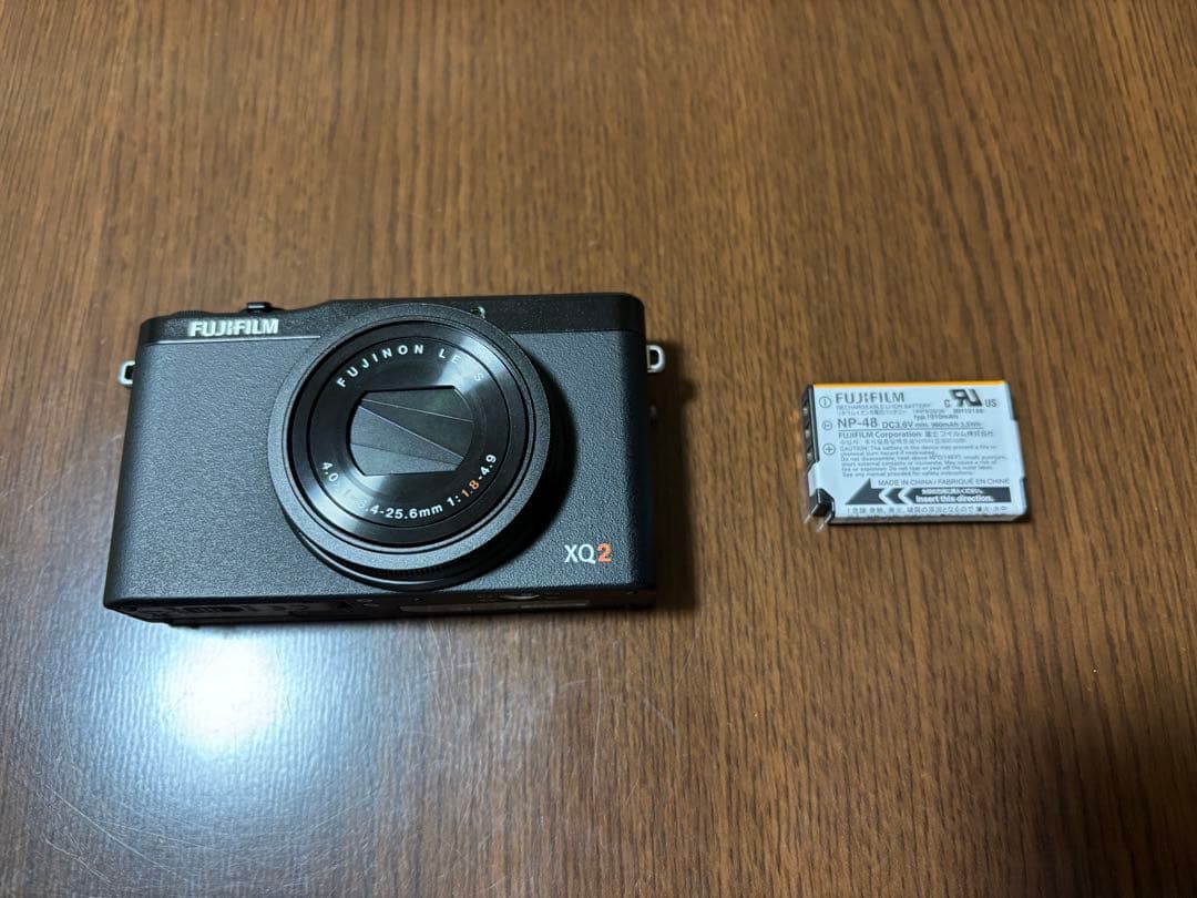 FUJIFILM XQ2 ブラック 動作確認済み 本体、バッテリーのみ