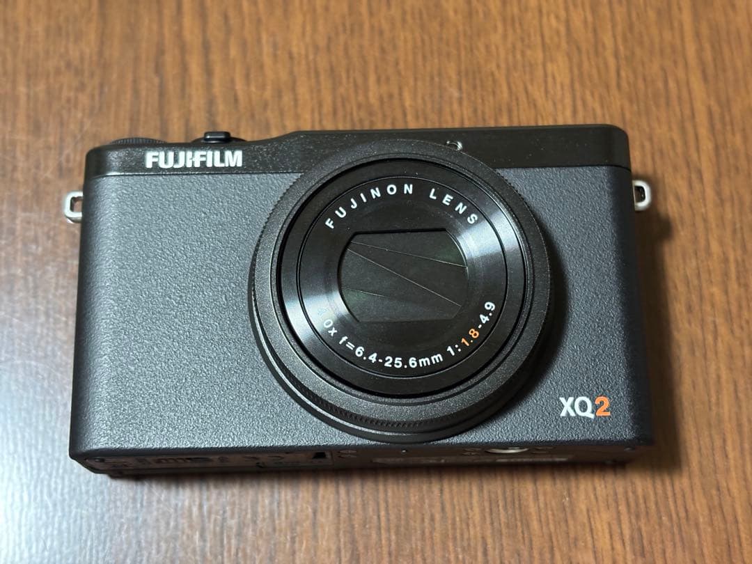 FUJIFILM XQ2 ブラック 動作確認済み 本体、バッテリーのみ