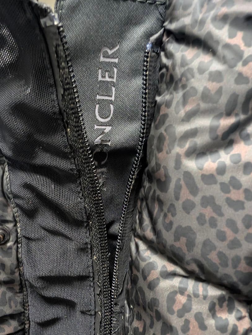 モンクレール グルノーブル ローデンベルク レオパード サイズ4