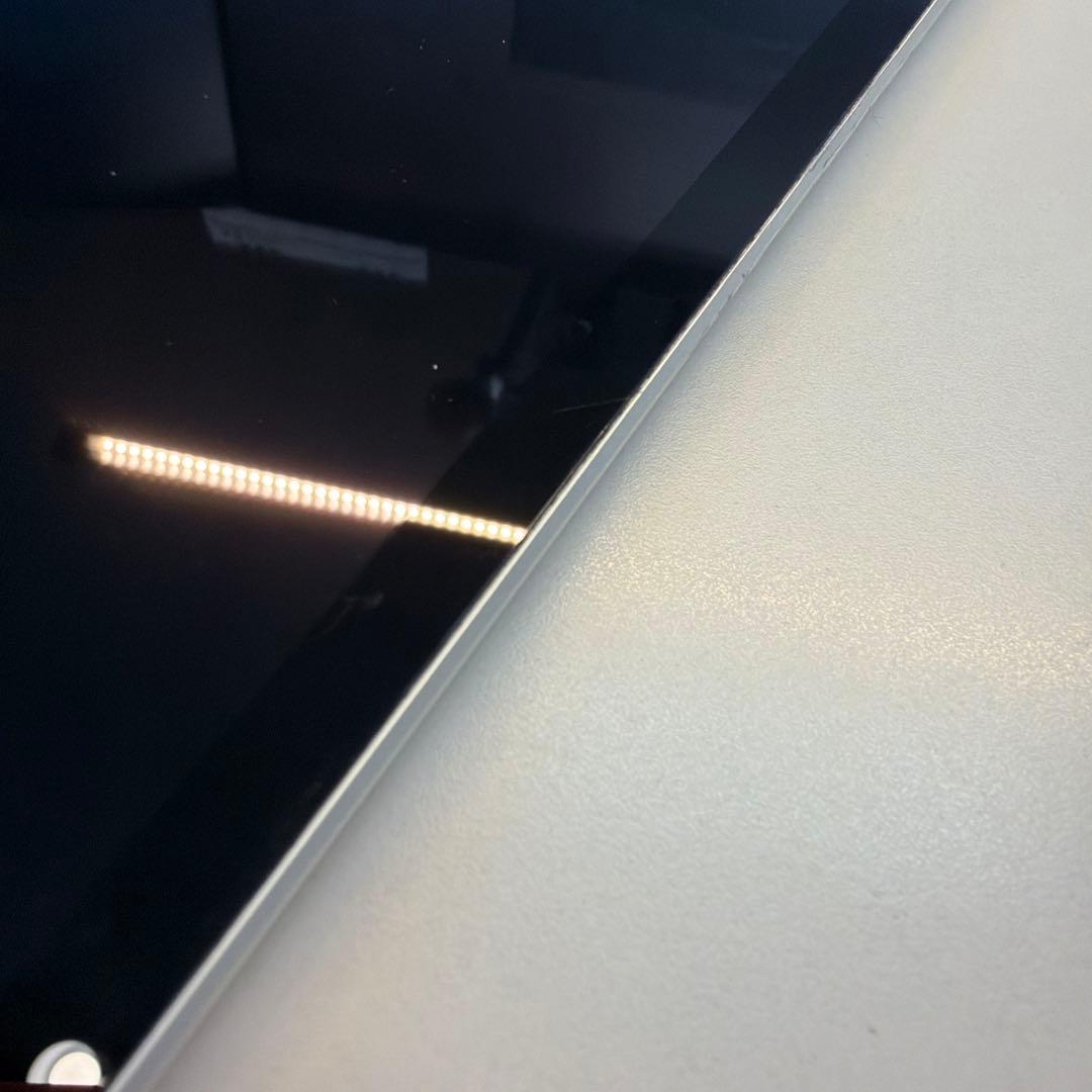 iPad 第9世代 64GB Wi-Fi 97% 外装キズ多い 液晶キレイ