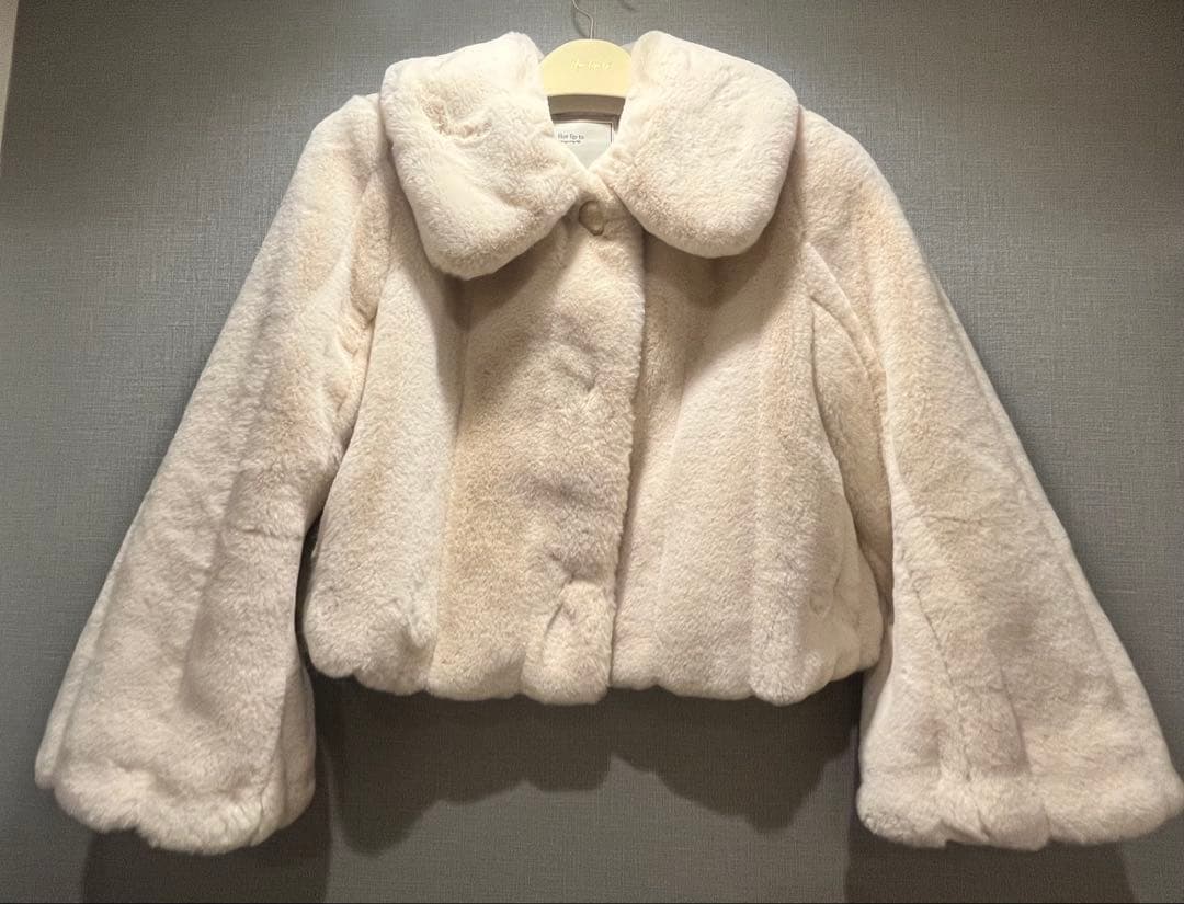 【Sサイズ】herlipto Winter Love Faux Fur Coat