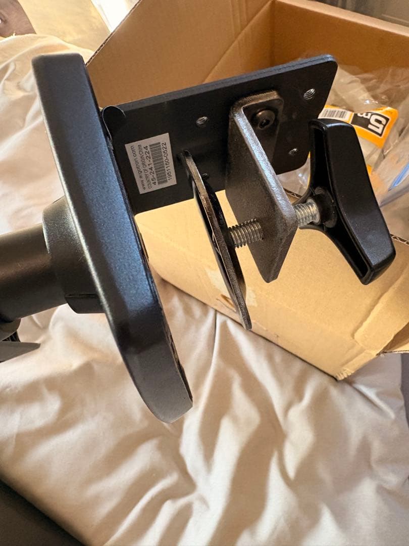 エルゴトロン　モニターアーム