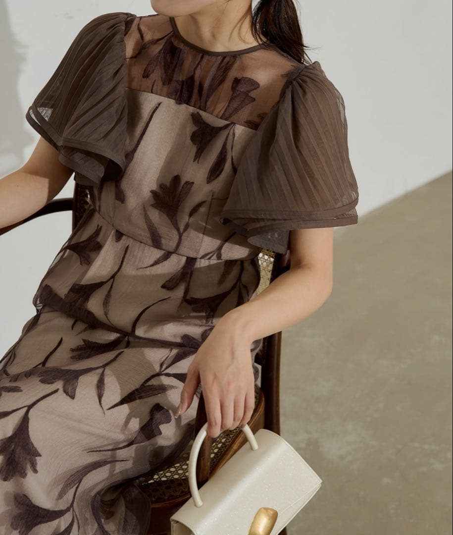 LERURE リルアー Circurar sleeve flower dress