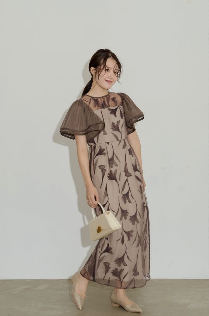 LERURE リルアー Circurar sleeve flower dress