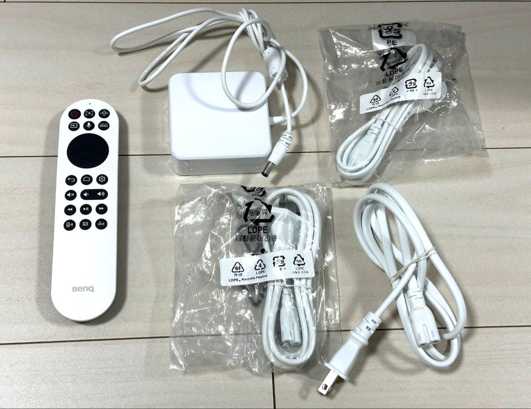 BenQ GV31 フルHD ホームプロジェクター 箱無し