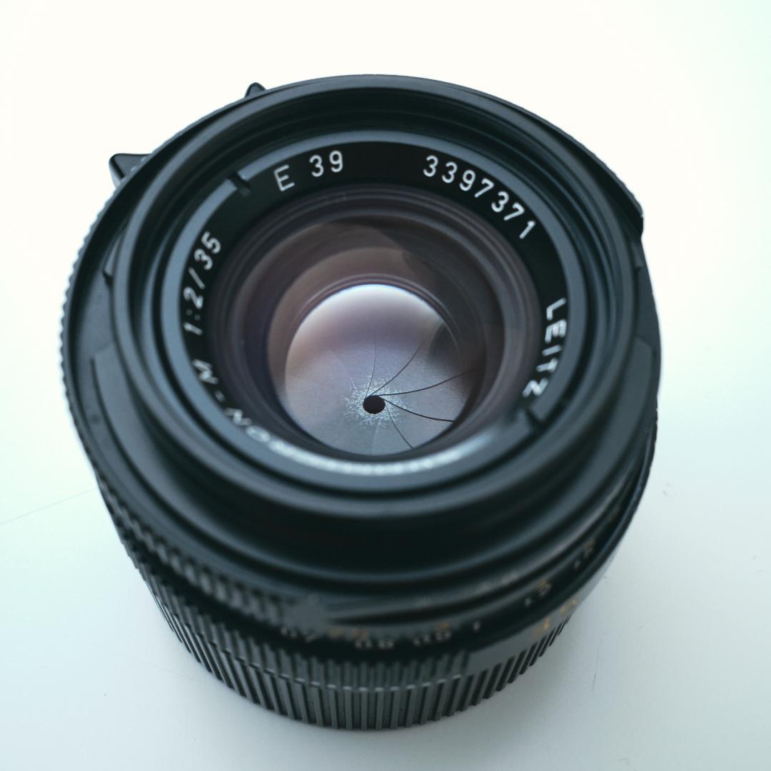 フィルムカメラ Leica Summicron-M 35mm v4 \"King of Bokeh