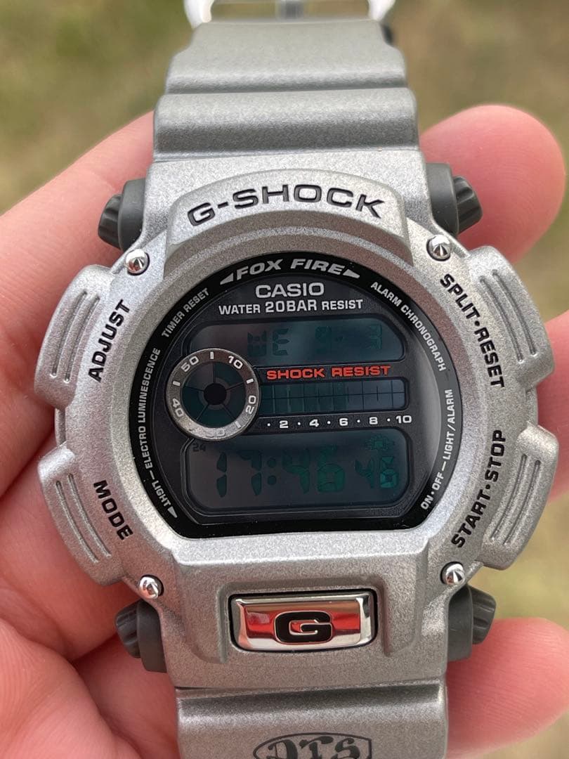 CASIO G-SHOCK DW-9000M-8T デジタル腕時計