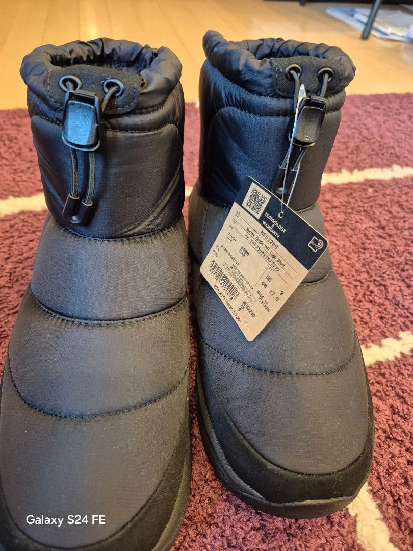 THE NORTH FACEのスノーブーツ、