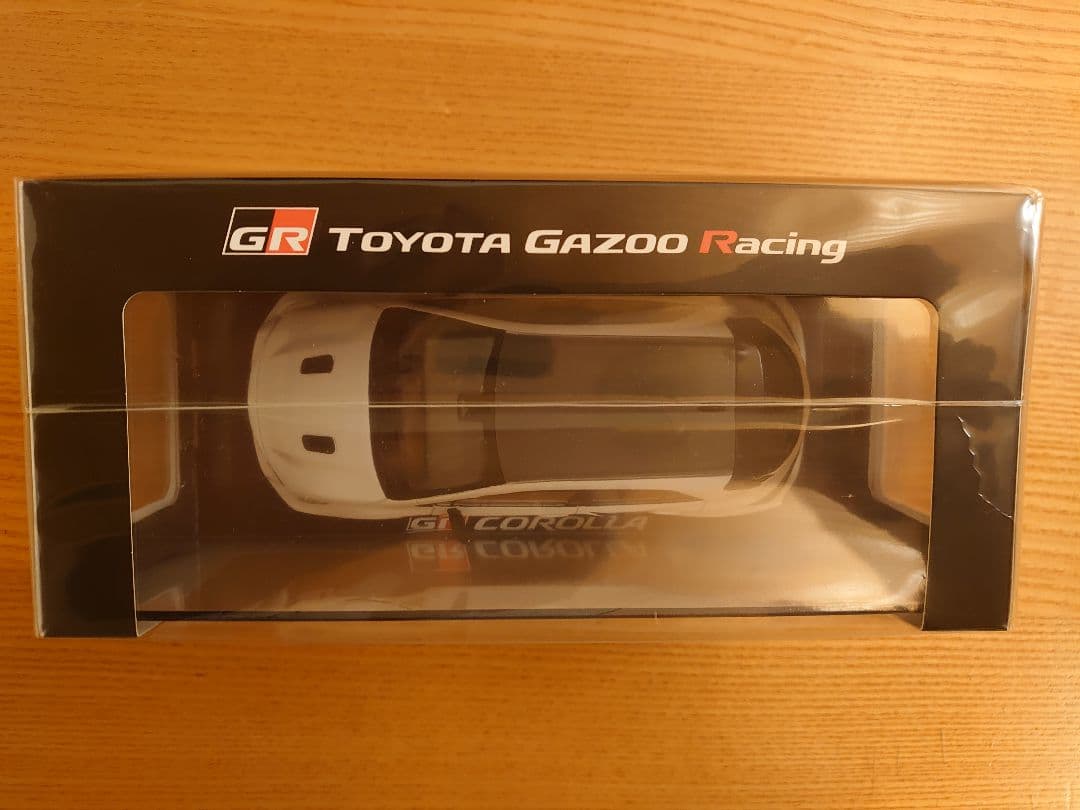 美品【超メルカリ市割】トヨタ　GRカローラ　カラーサンプル