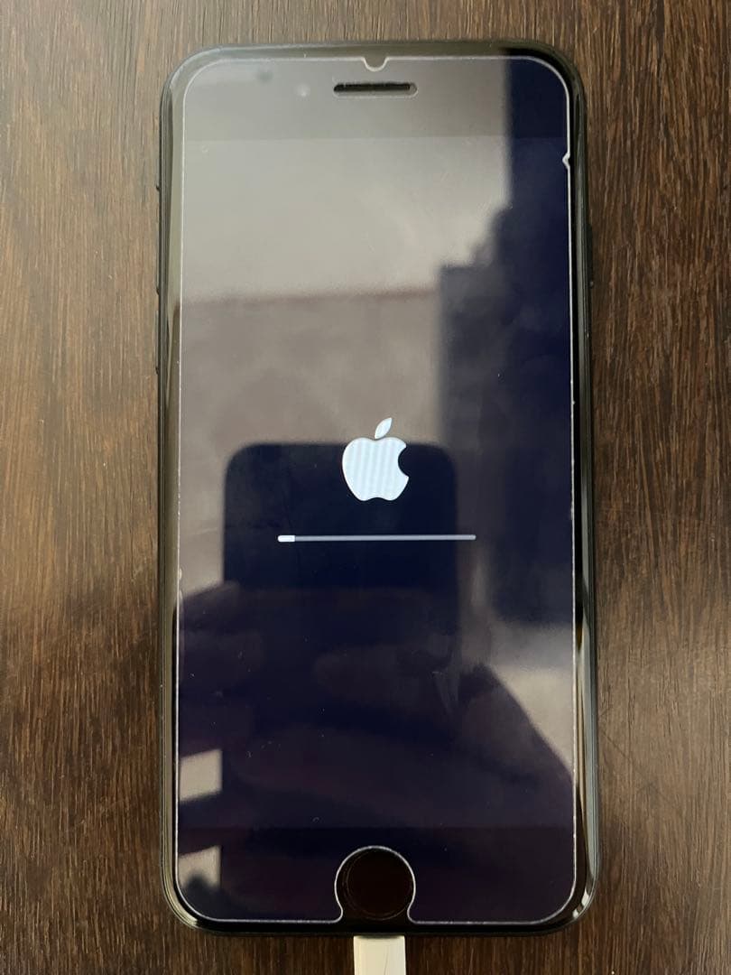 Apple iPhone SE (第3世代) ブラック 本体 64gb