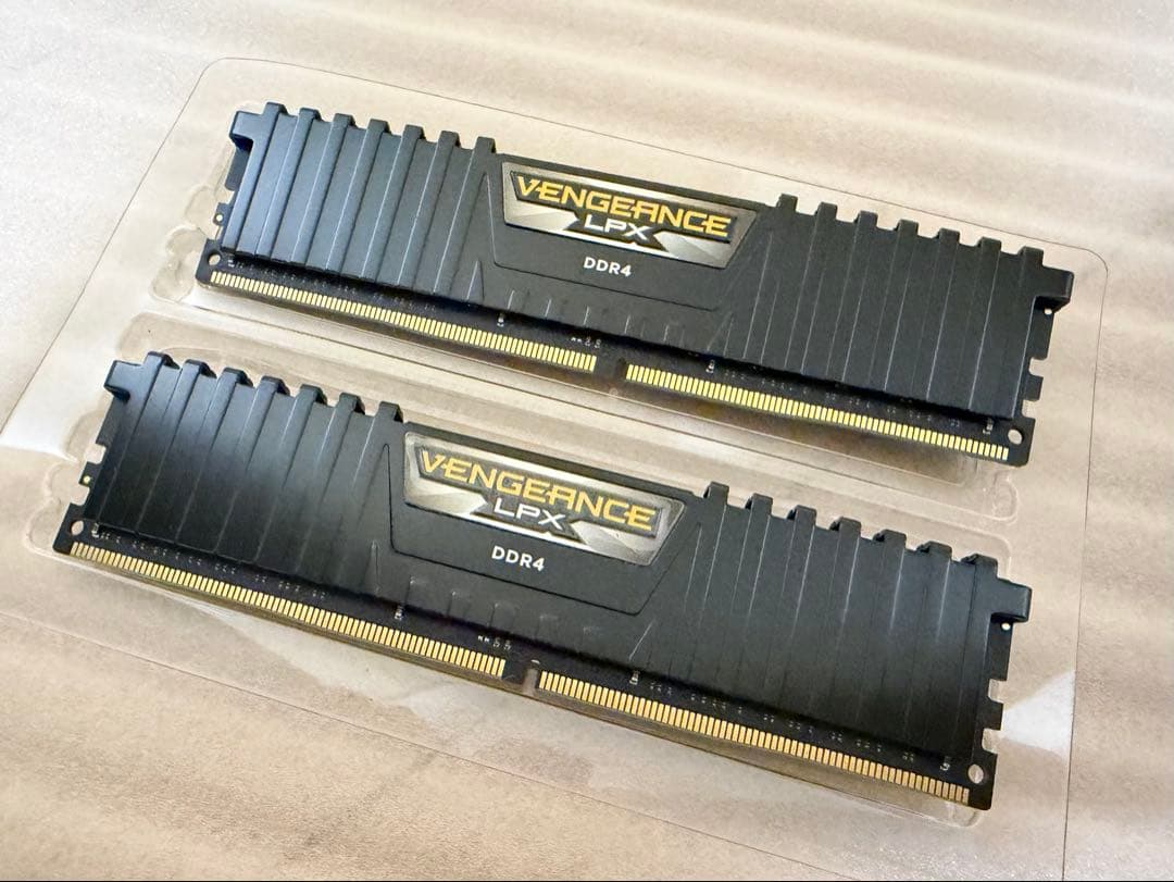 CORSAIR Vengeance LPX DDR4 メモリ 16GBx2枚