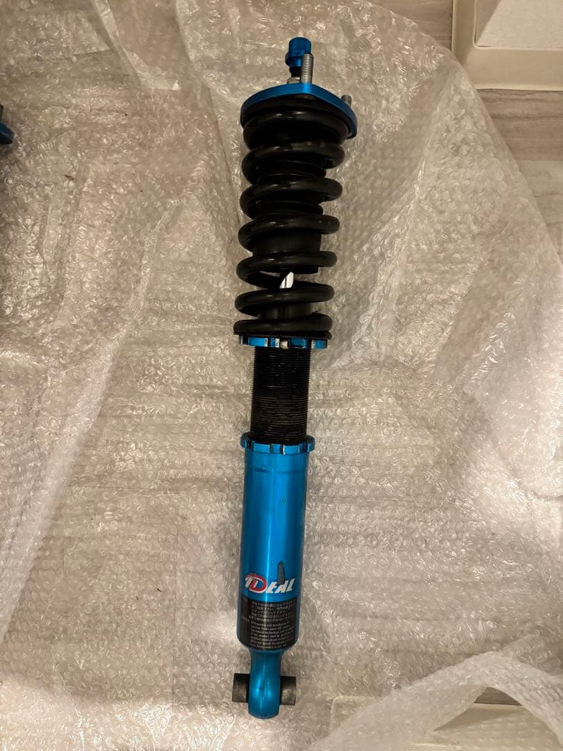 IDEAL TRUEVA イデアル トゥルーヴァ 210クラウン車高調