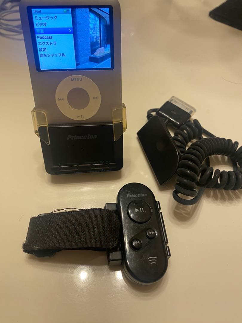 Apple iPod nano 第3世代 4GB シルバー A1236 完動品
