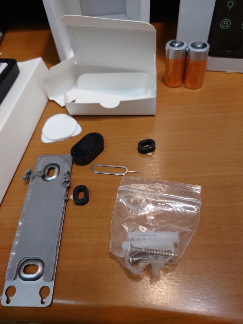 Qrio lock ＋ Switchbot指紋認証パッド　セット