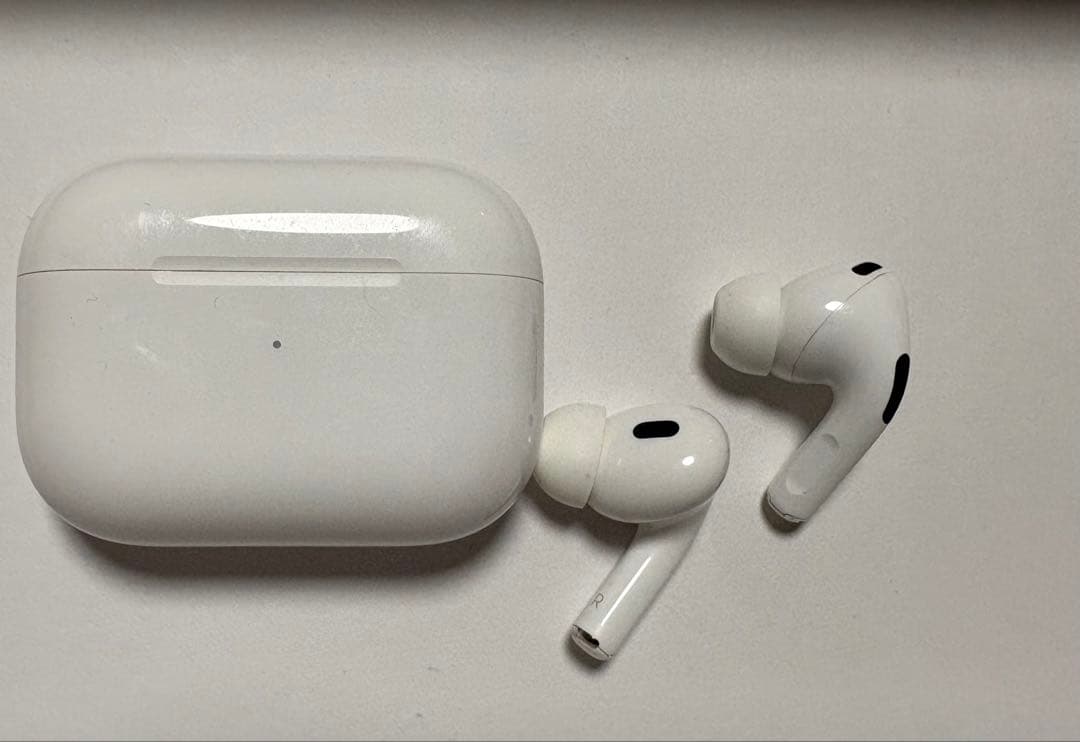 AirPods Pro（第2世代）MagSafe充電ケース付き