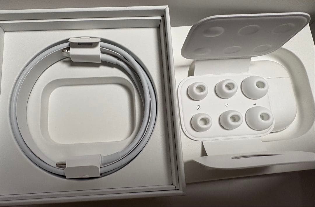 AirPods Pro（第2世代）MagSafe充電ケース付き