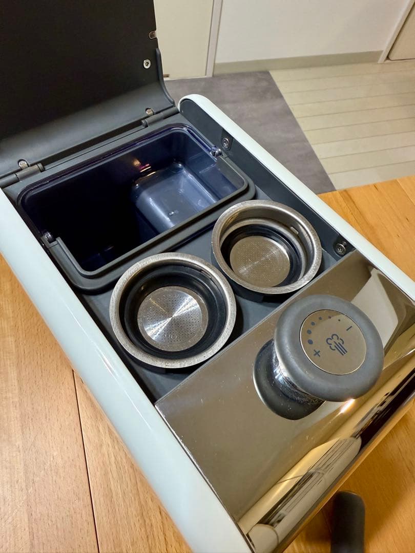 De'Longhi kMix エスプレッソマシン ホワイト