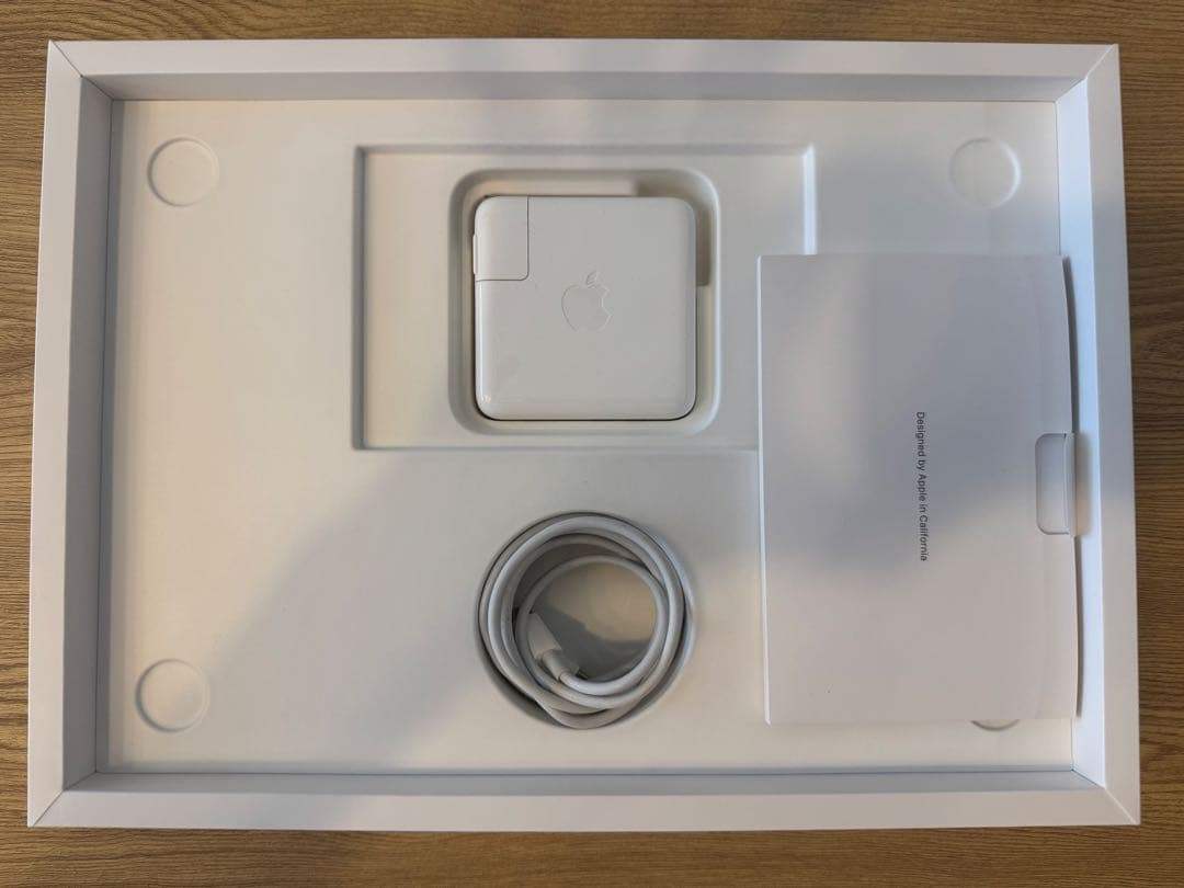 Apple MacBook Pro 13インチ／М1／2020 ／スペースグレイ