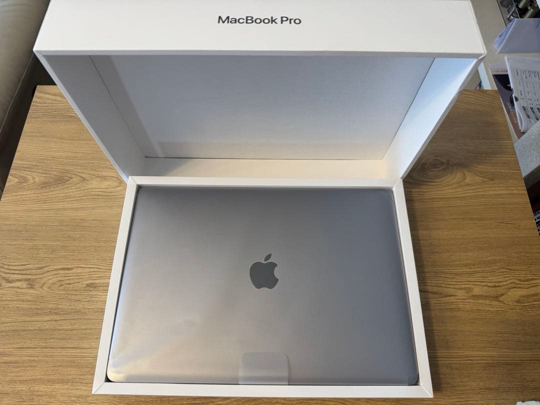 Apple MacBook Pro 13インチ／М1／2020 ／スペースグレイ